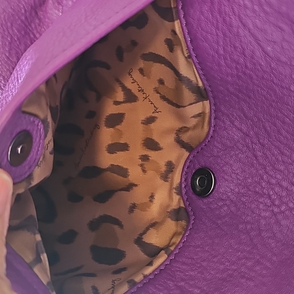 Aimee Kestenberg Stylish Purple Women's Leather Backpack. Comfy On. - Picture 5 of 12